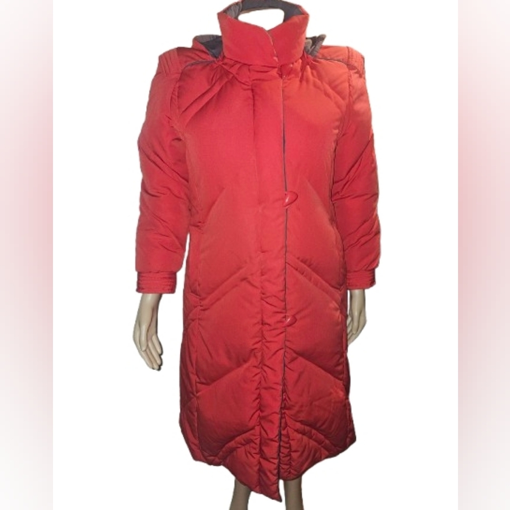 Vintage Fleet Street Long Red Women's Hooded Puffer Coat with High Collar 14